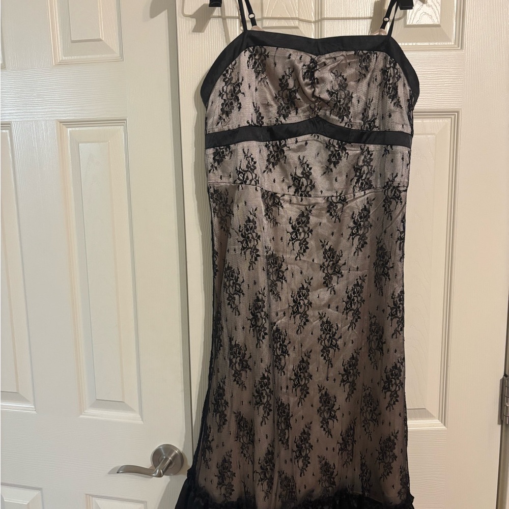 Vintage Raindrops Black Lace Dress size L